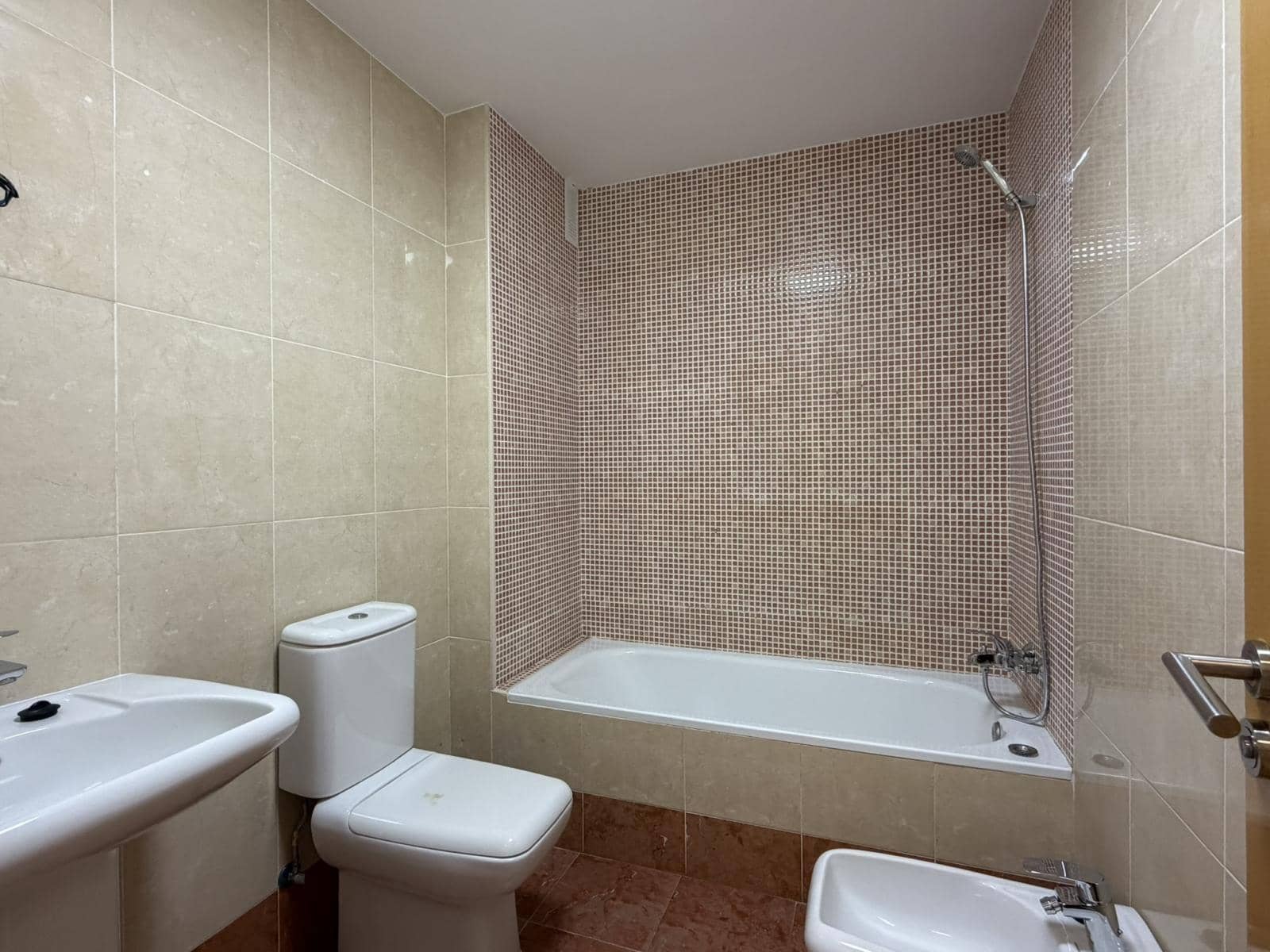 2 bedroom Apartment for sale in Alhaurin el Grande - € 185,000 (Ref: 9965709)
