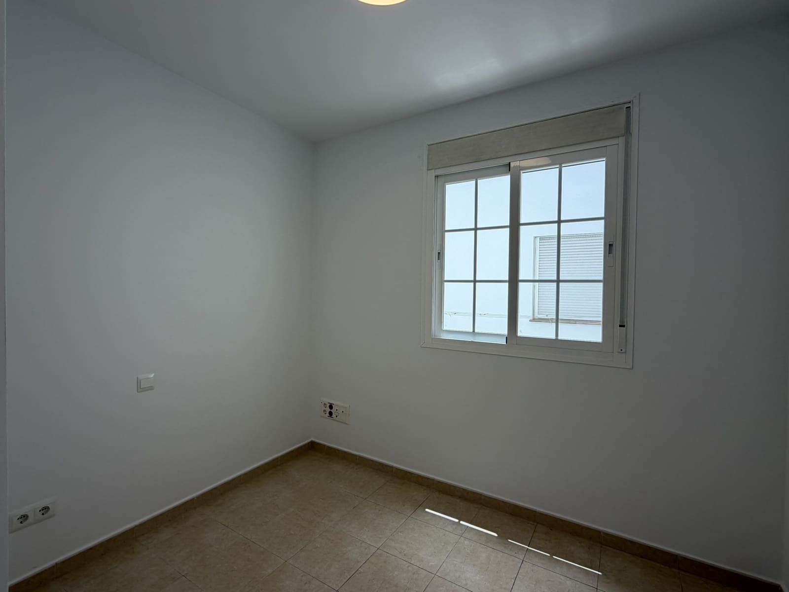 2 bedroom Apartment for sale in Alhaurin el Grande with pool - € 175,000 (Ref: 9965710)