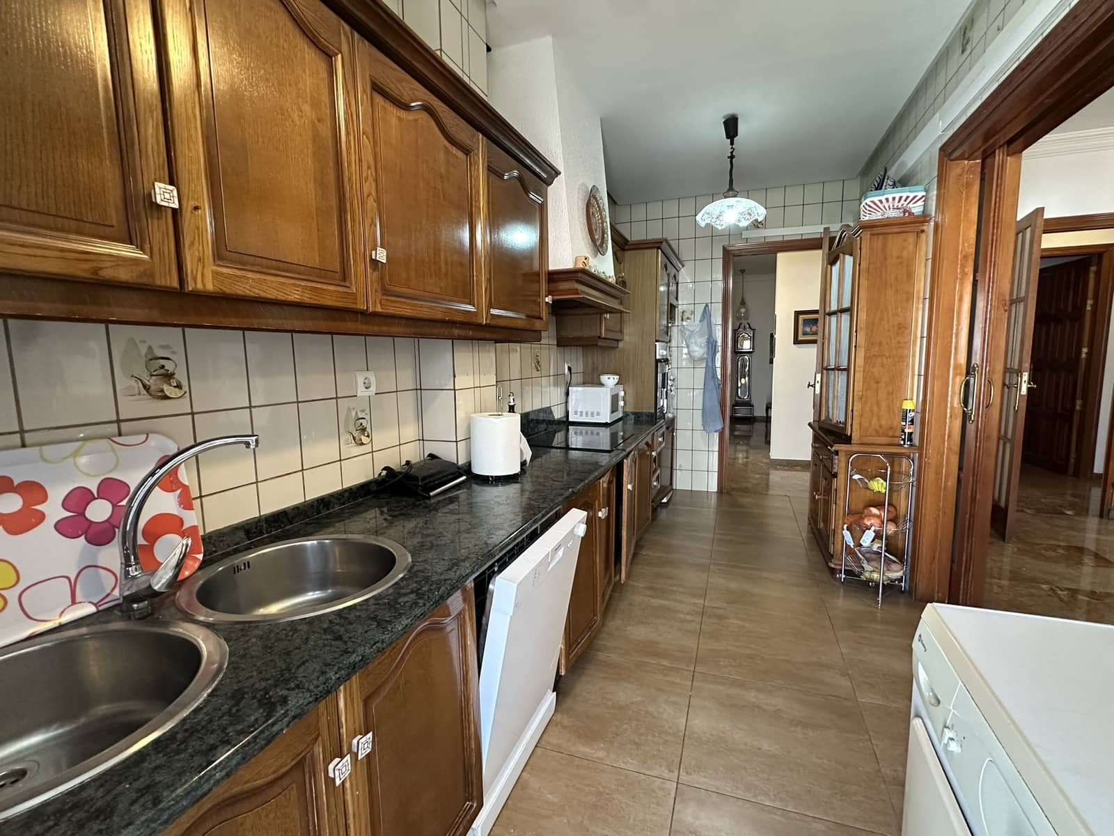 5 makuuhuone Rivitalo myytävänä paikassa Velez-Malaga mukana uima-altaan 
autotalli - 650 000 € (Ref: 9965820)