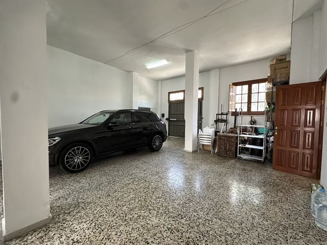 5 makuuhuone Rivitalo myytävänä paikassa Vélez-Málaga mukana uima-altaan 
autotalli - 650 000 € (Ref: 9965820)