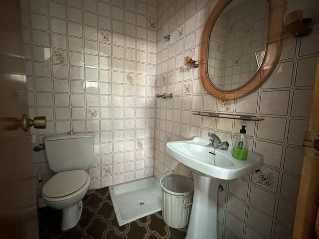 5 makuuhuone Omakotitalo myytävänä paikassa Vélez-Málaga mukana uima-altaan 
autotalli - 650 000 € (Ref: 9965820)