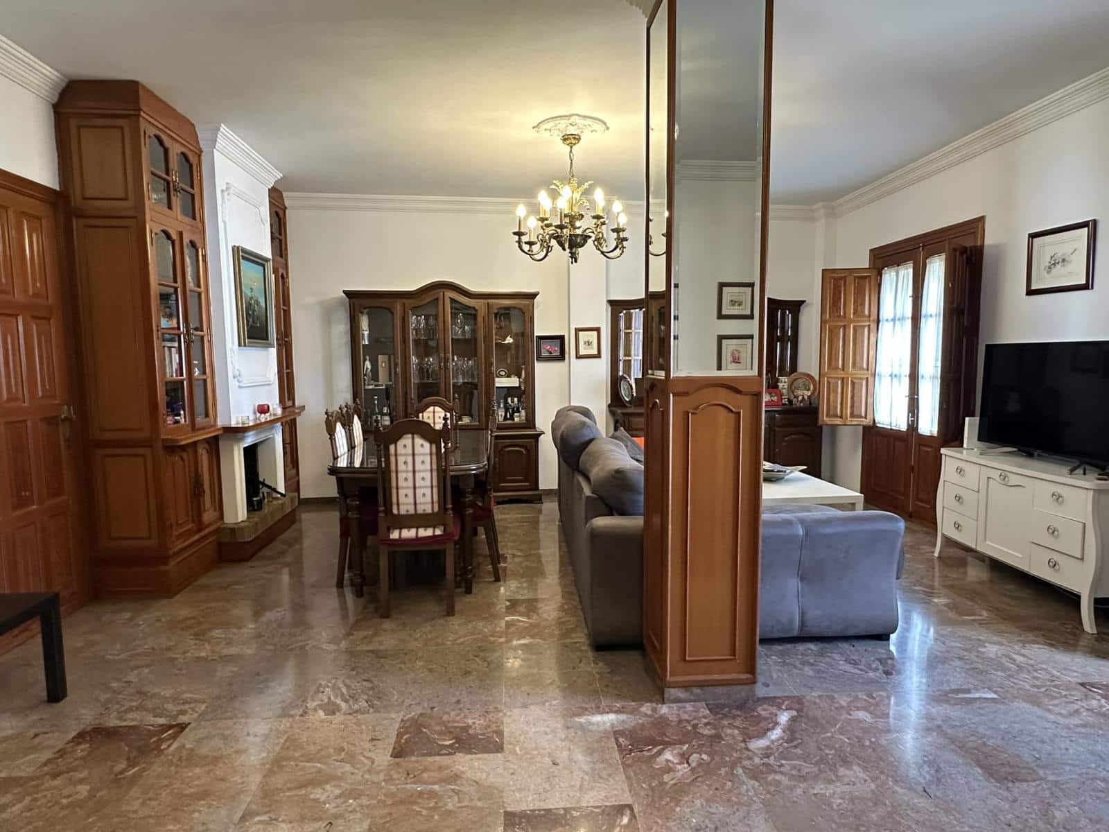 5 bedroom Townhouse for sale in Velez-Malaga with garage - € 650,000 (Ref: 9965820)