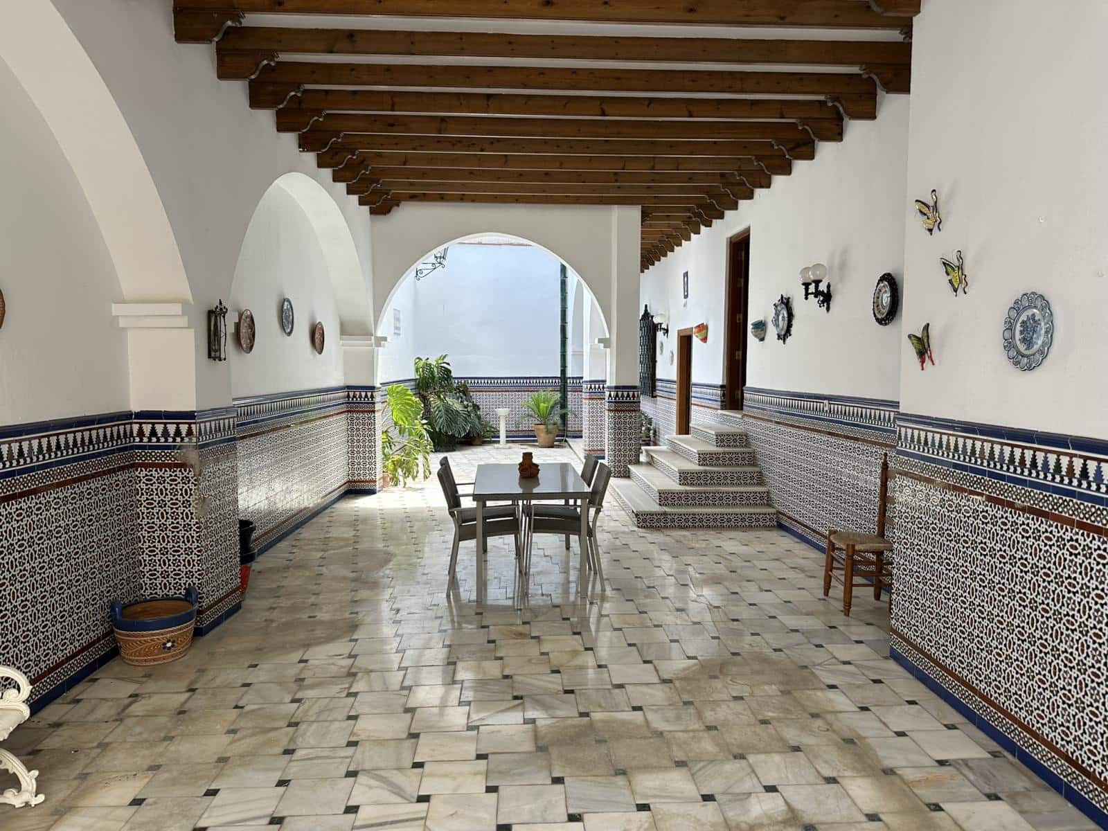 5 bedroom Townhouse for sale in Velez-Malaga with garage - € 650,000 (Ref: 9965820)
