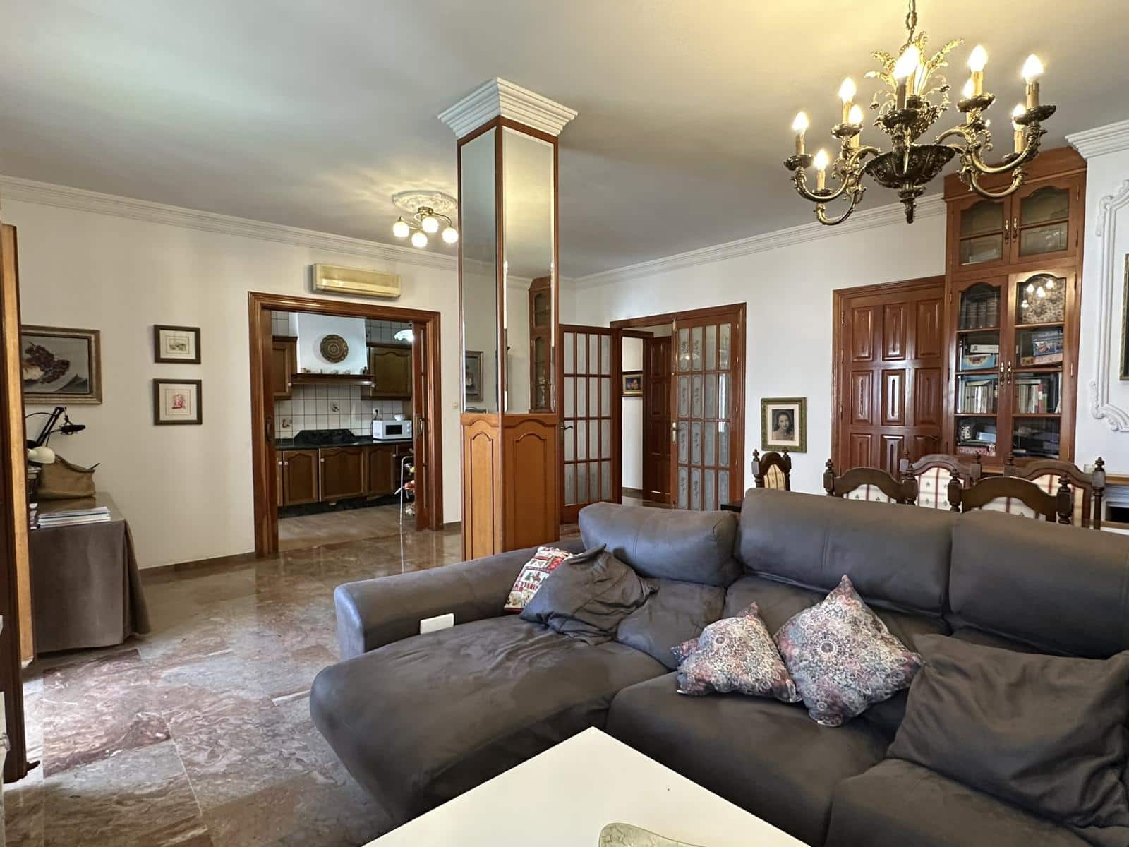 5 bedroom Townhouse for sale in Velez-Malaga with garage - € 650,000 (Ref: 9965820)