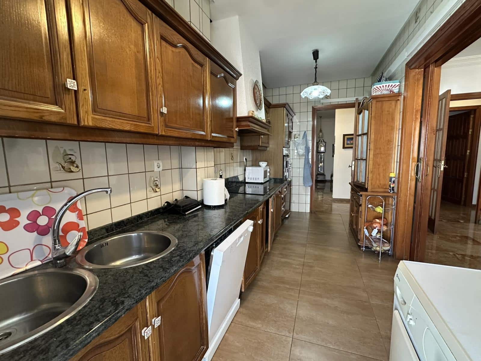 5 bedroom Townhouse for sale in Velez-Malaga with garage - € 650,000 (Ref: 9965820)