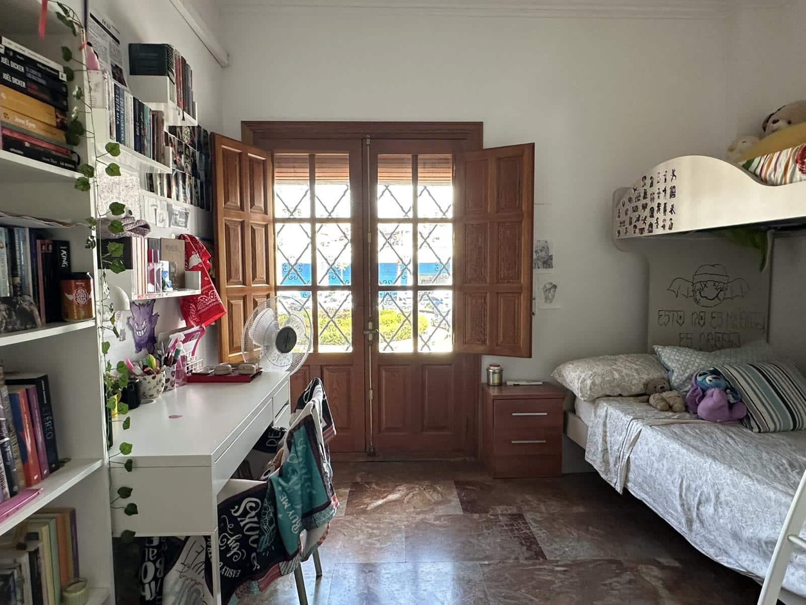 5 bedroom Townhouse for sale in Velez-Malaga with garage - € 650,000 (Ref: 9965820)