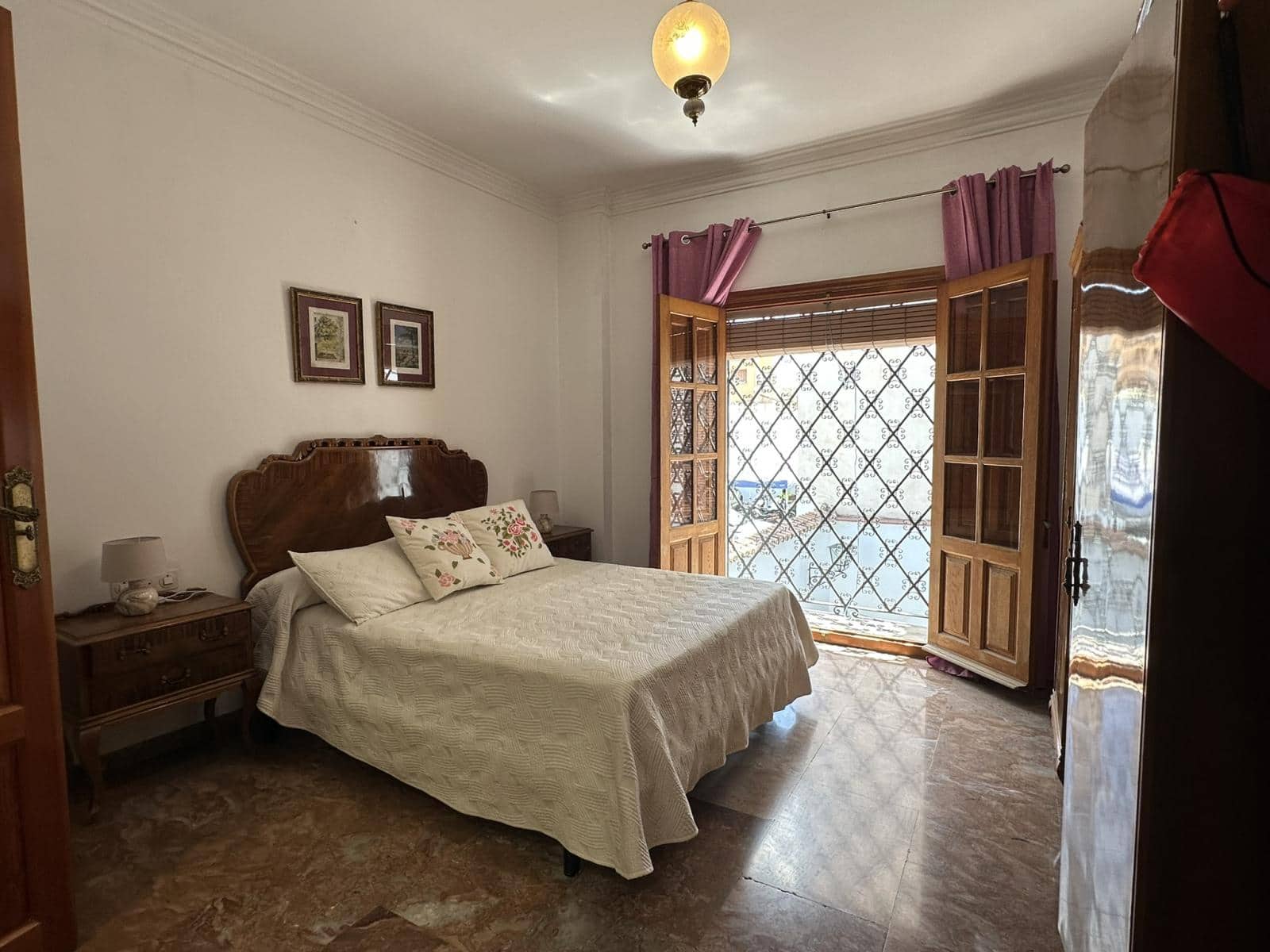 5 bedroom Townhouse for sale in Velez-Malaga with garage - € 650,000 (Ref: 9965820)