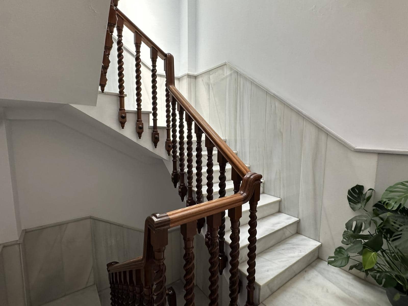 5 bedroom Townhouse for sale in Velez-Malaga with garage - € 650,000 (Ref: 9965820)