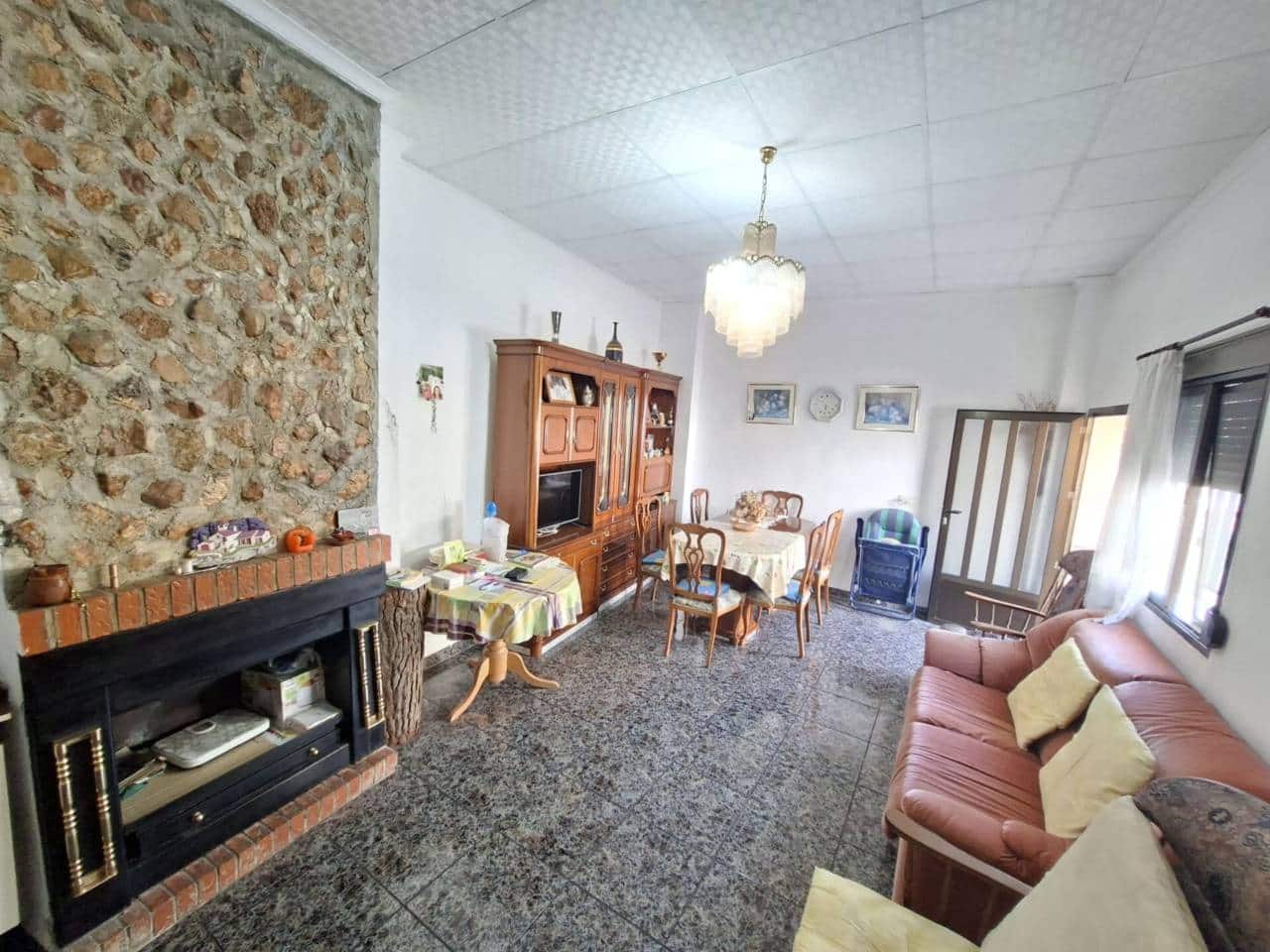 4 soveværelse Byhus til salg i Ferez - € 55.900 (Ref: 10054589)