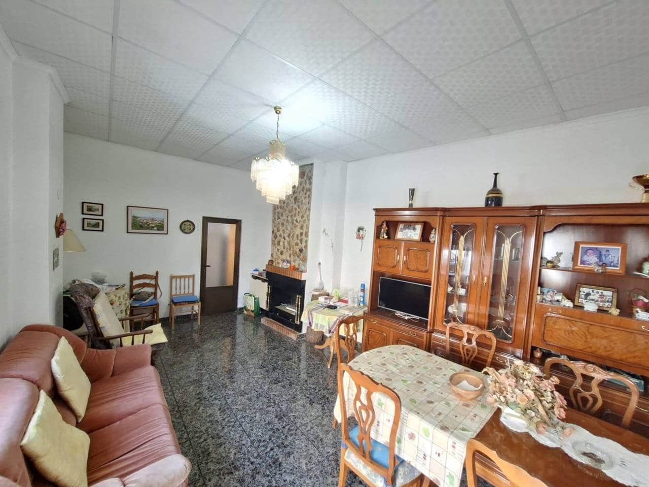 4 soveværelse Byhus til salg i Ferez - € 55.900 (Ref: 10054589)