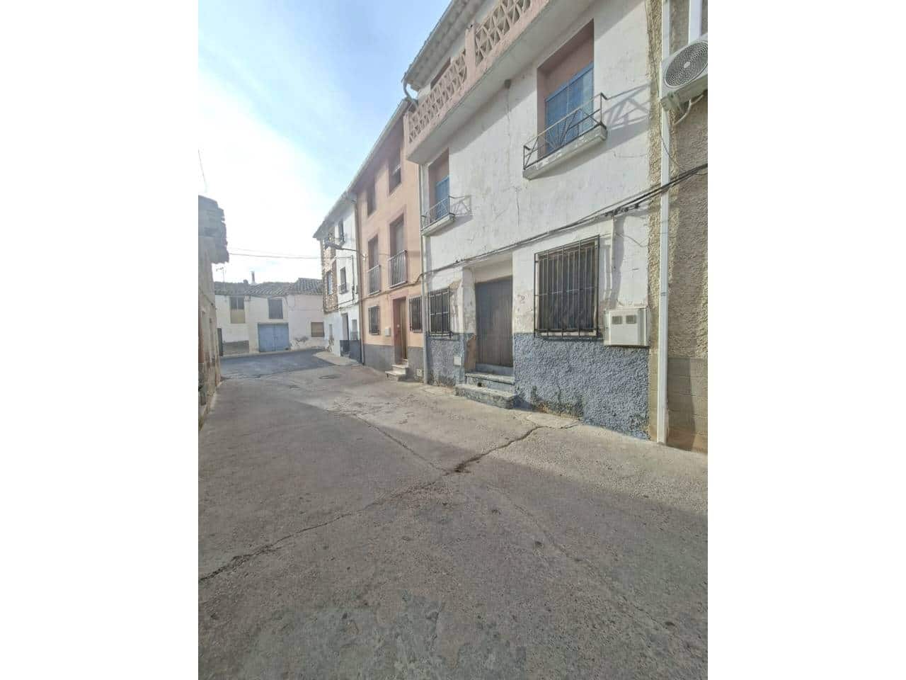 Casa de 3 habitaciones en Socovos en venta - 47.800 € (Ref: 10054590)