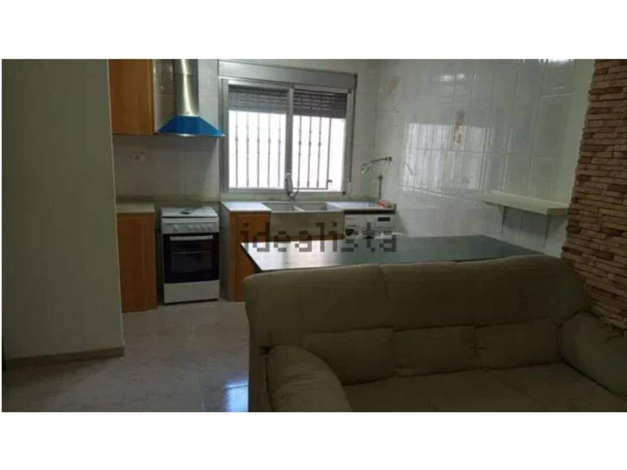 2 bedroom Flat for rent in Villargordo del Cabriel - € 500 (Ref: 10118611)