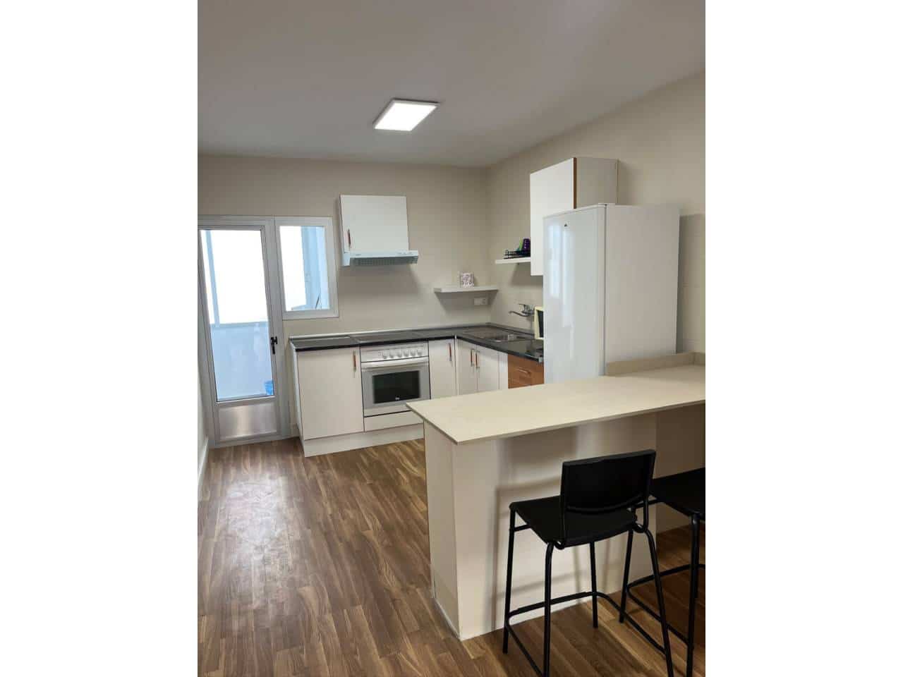 3 bedroom Flat for sale in Alcoy / Alcoi - € 150,000 (Ref: 10118612)