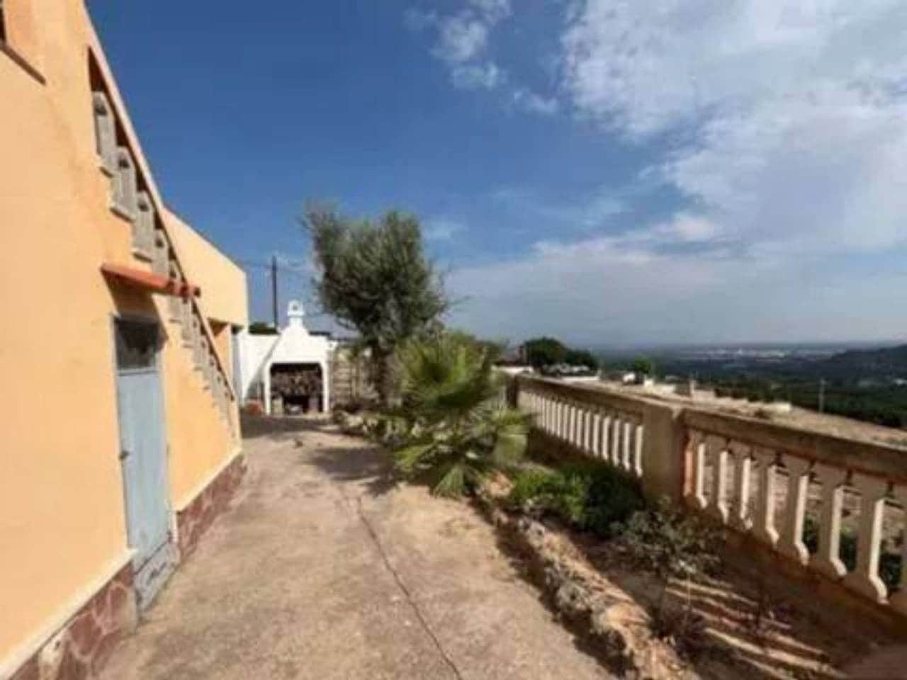 4 Zimmer Villa zu verkaufen in Villanueva de Castellon mit Pool - 240.000 € (Ref: 9938489)