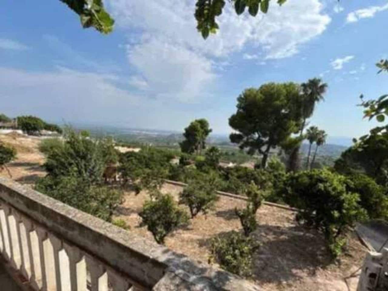4 Zimmer Villa zu verkaufen in Villanueva de Castellon mit Pool - 240.000 € (Ref: 9938489)