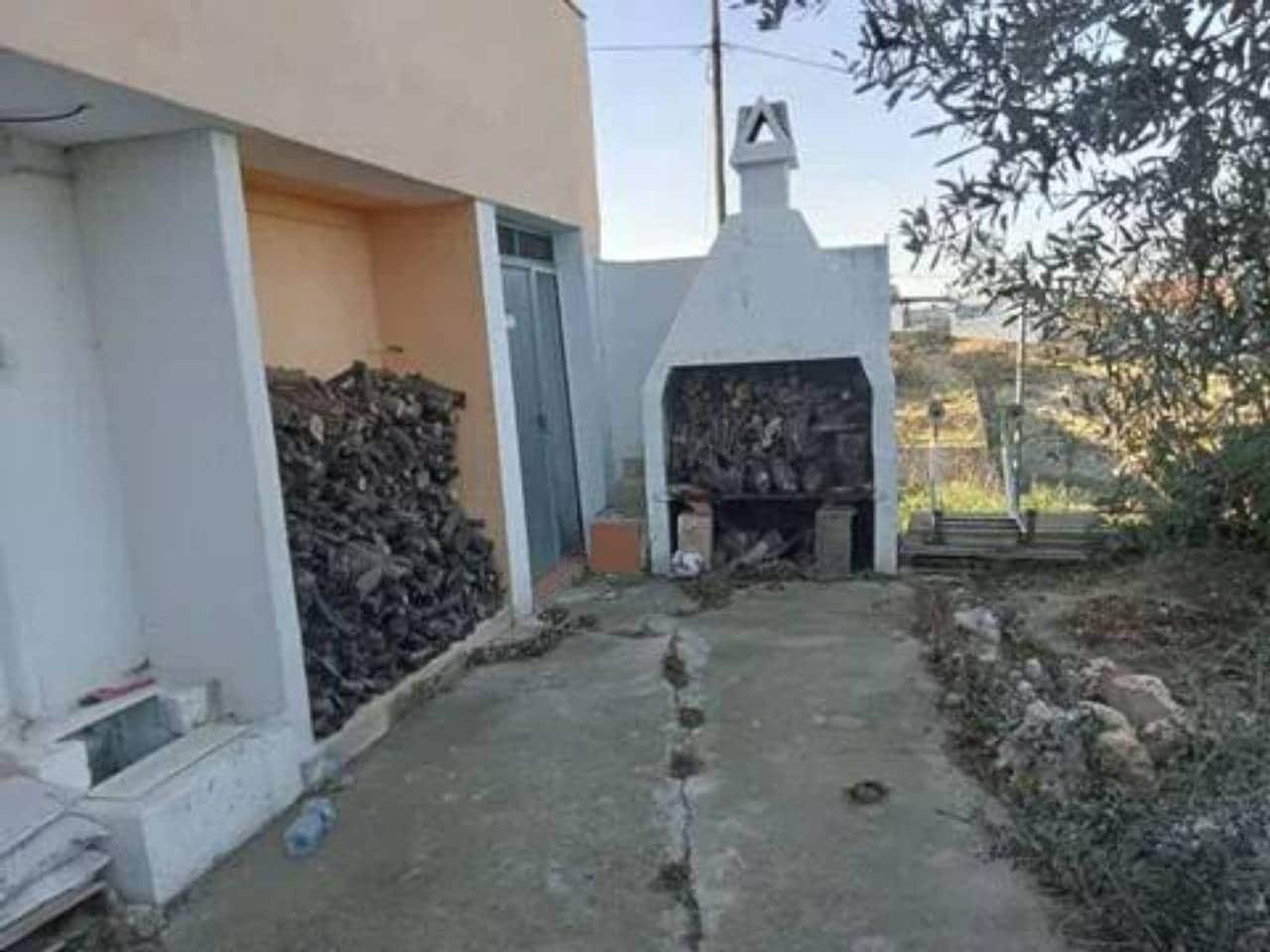 4 Zimmer Villa zu verkaufen in Villanueva de Castellon mit Pool - 240.000 € (Ref: 9938489)