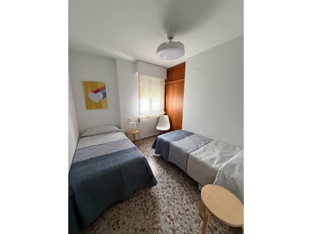 3 makuuhuone Asunto vuokrattavana paikassa Gandia mukana uima-altaan 
autotalli - 1 000 € (Ref: 9938490)