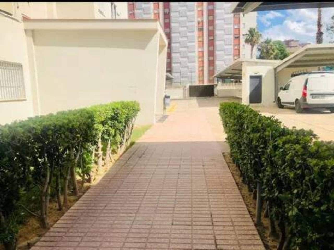 3 quarto Apartamento para arrendar em Gandia com piscina garagem - 1 000 € (Ref: 9938490)