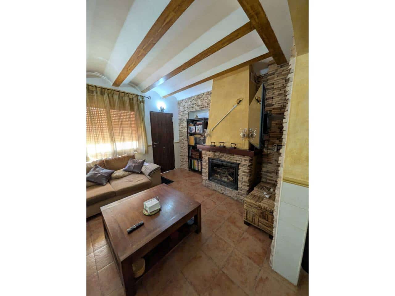 3 bedroom Apartment for sale in Villargordo del Cabriel - € 180,000 (Ref: 9938491)