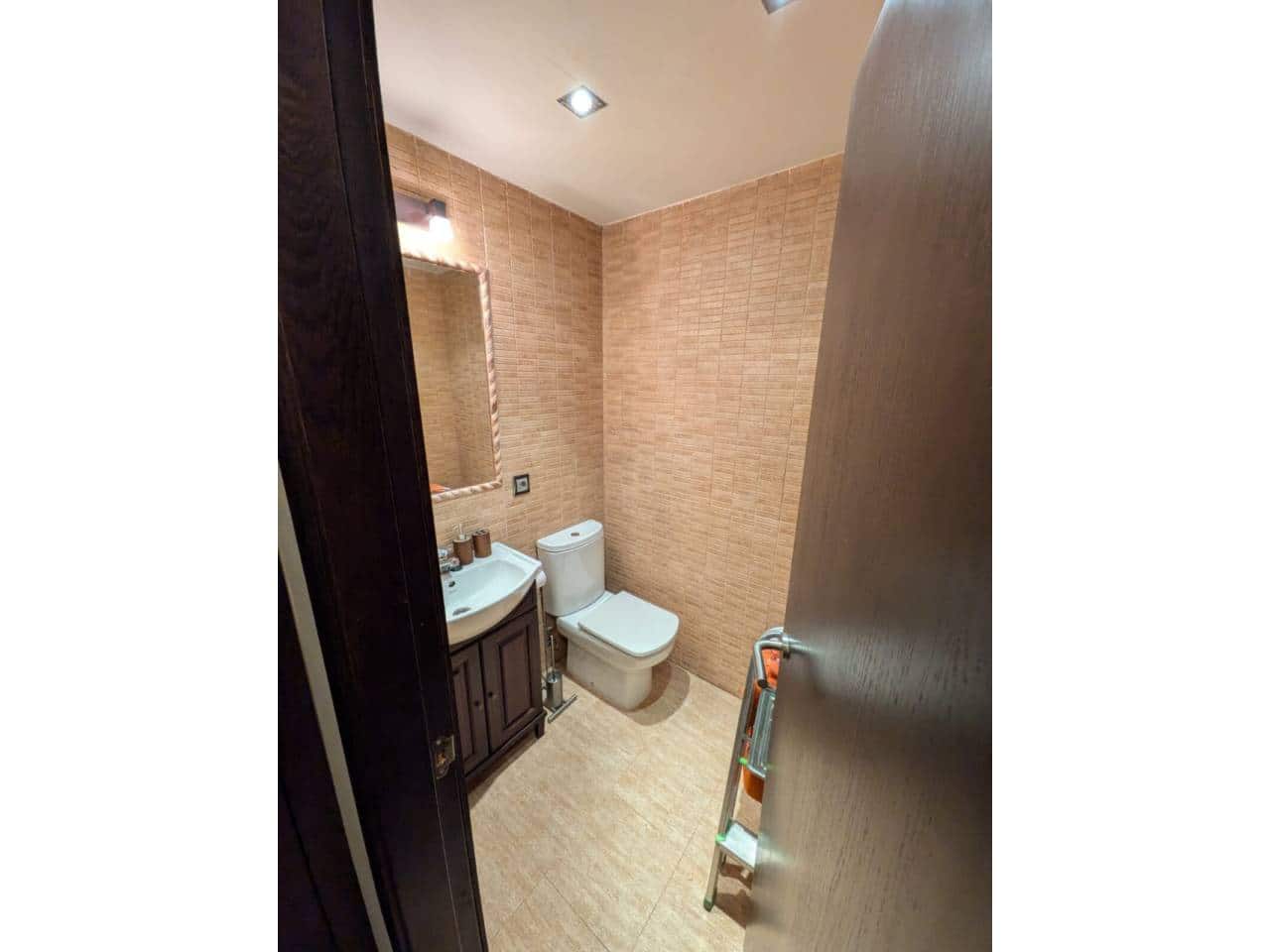3 bedroom Apartment for sale in Villargordo del Cabriel - € 180,000 (Ref: 9938491)