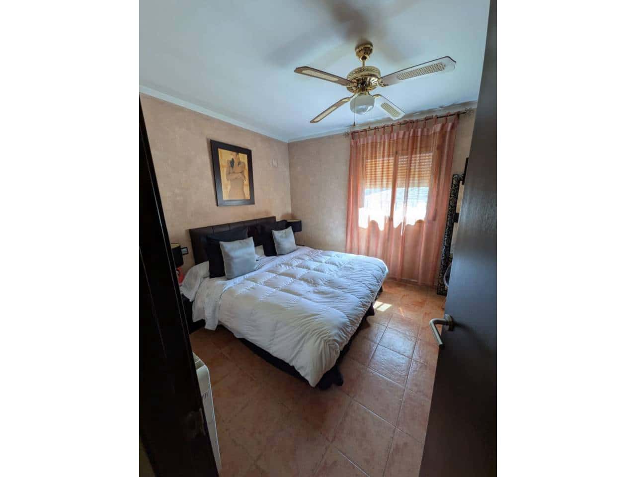 3 bedroom Apartment for sale in Villargordo del Cabriel - € 180,000 (Ref: 9938491)