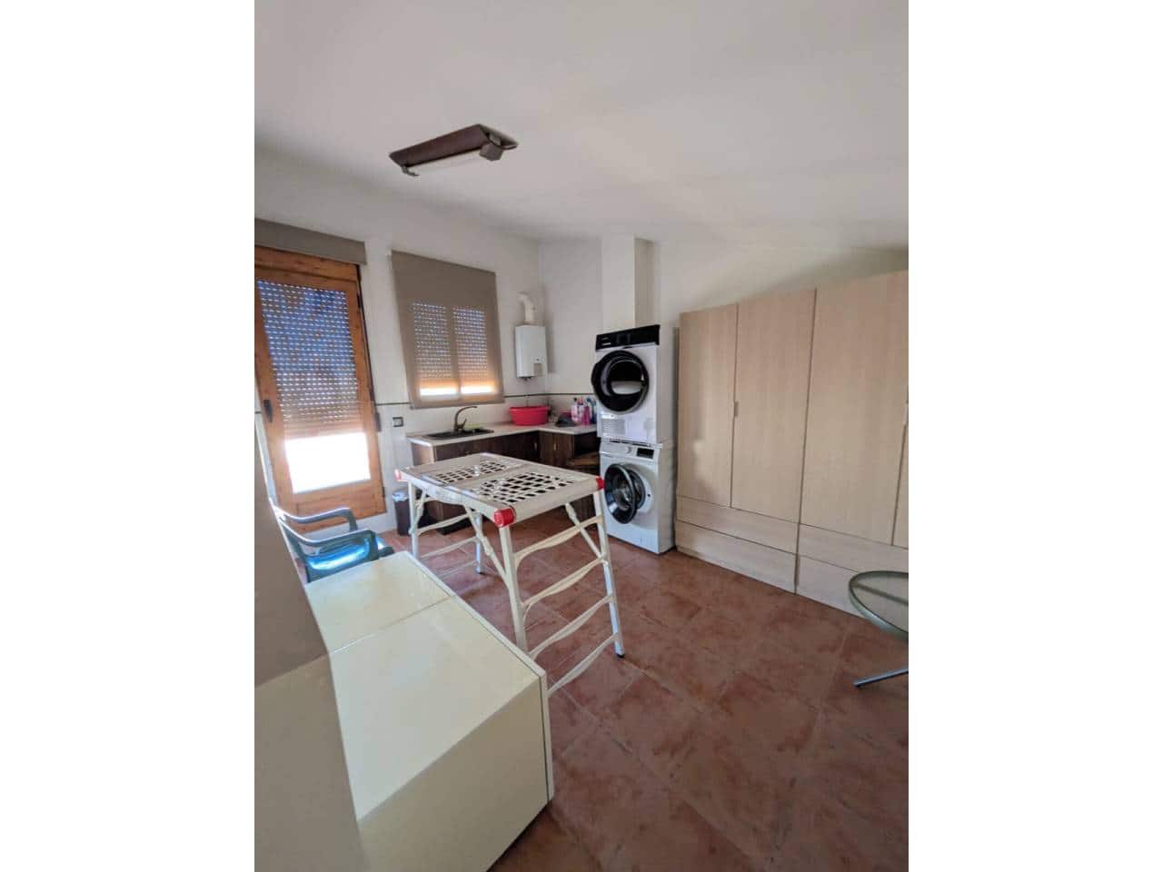 3 bedroom Apartment for sale in Villargordo del Cabriel - € 180,000 (Ref: 9938491)