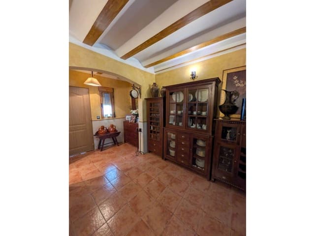 3 bedroom Apartment for sale in Villargordo del Cabriel - € 180,000 (Ref: 9938491)