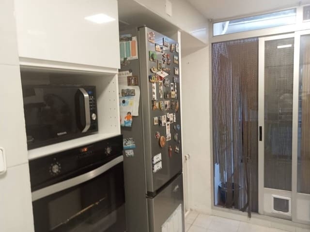 2 soveværelse Lejlighed til salg i Alcoy / Alcoi - € 126.000 (Ref: 9943265)