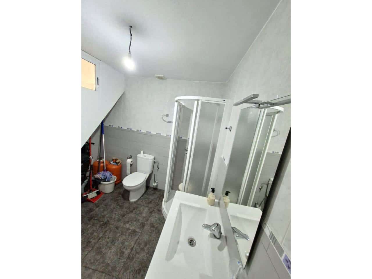 6 bedroom Townhouse for sale in Ferez - € 62,900 (Ref: 9943872)
