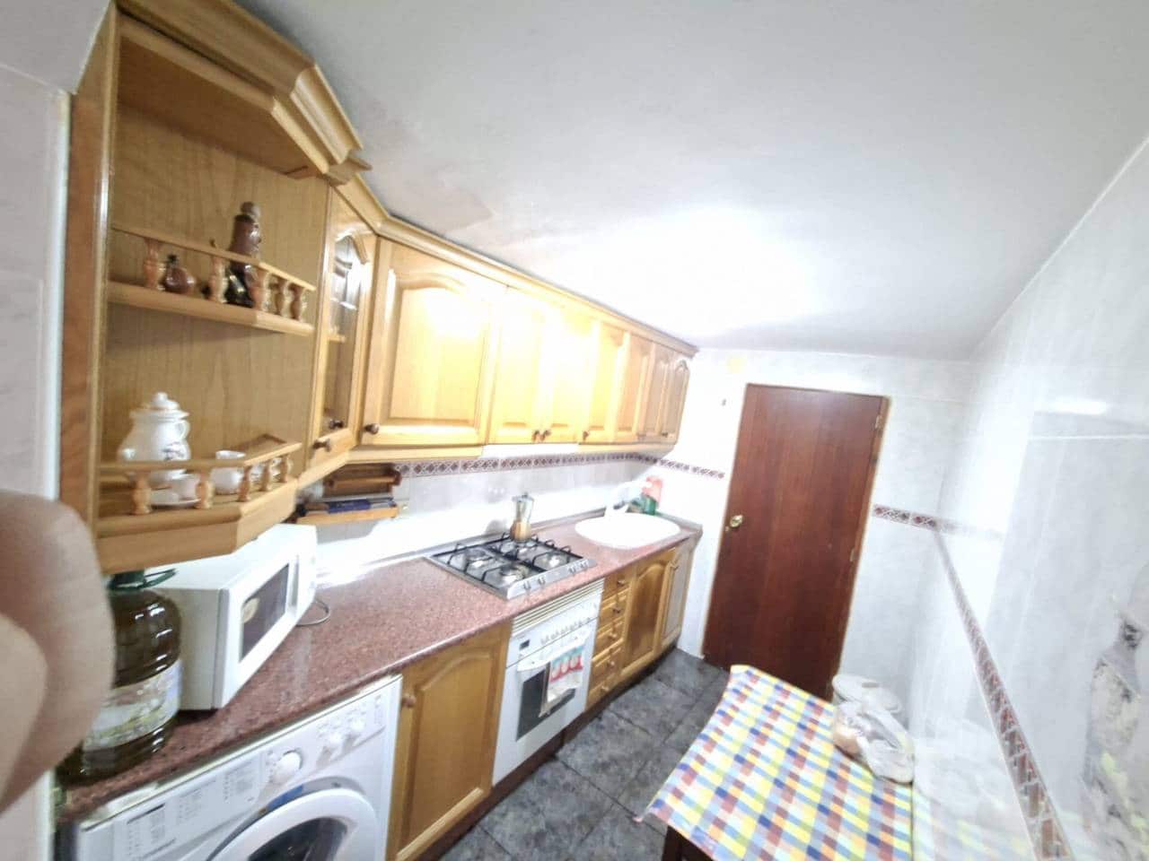 6 bedroom Townhouse for sale in Ferez - € 62,900 (Ref: 9943872)