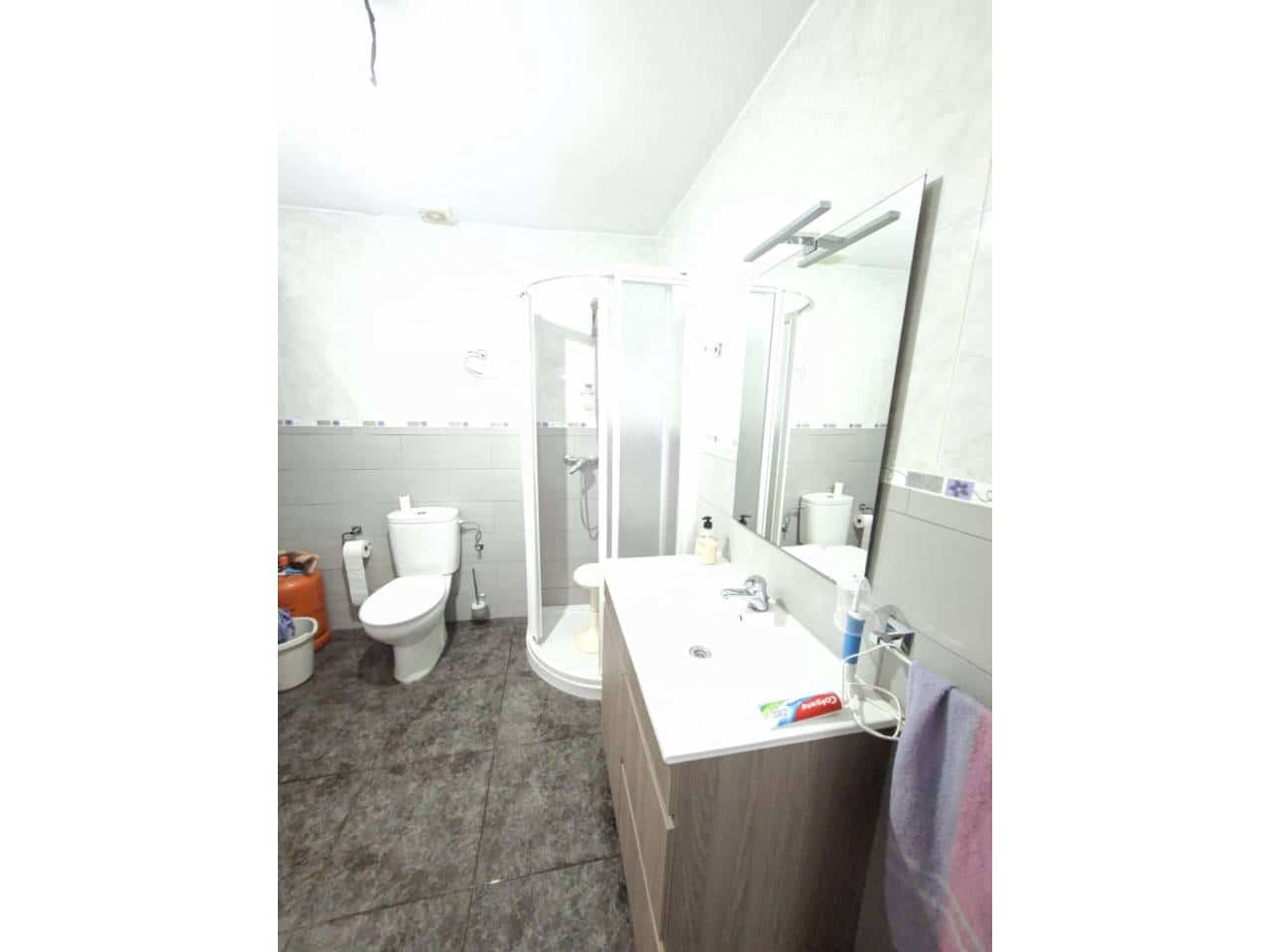 6 bedroom Townhouse for sale in Ferez - € 62,900 (Ref: 9943872)