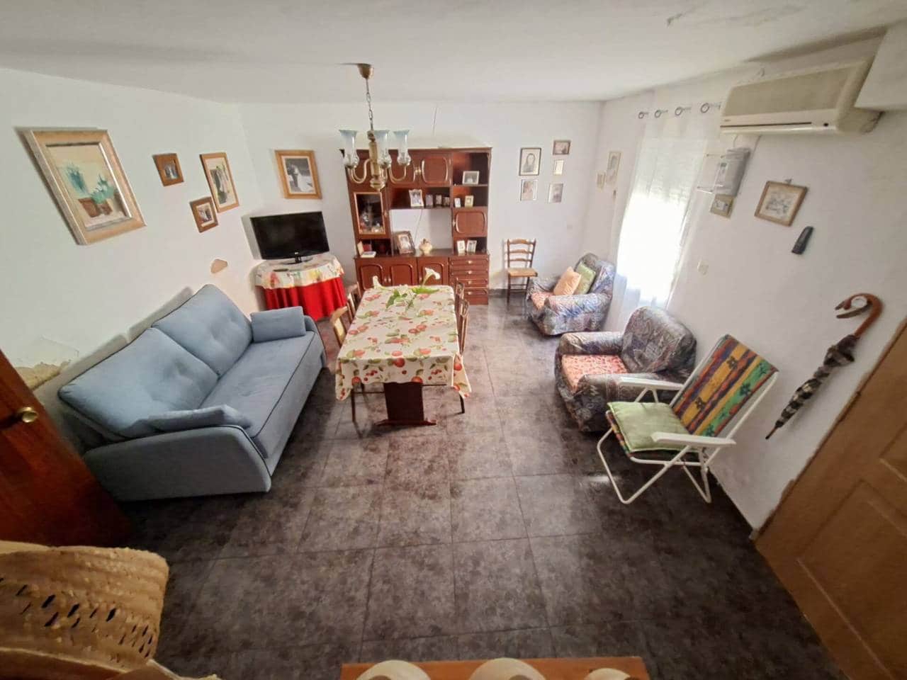 6 bedroom Townhouse for sale in Ferez - € 62,900 (Ref: 9943872)