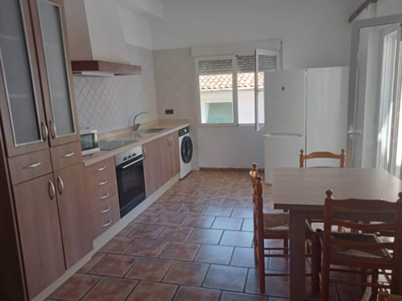 3 bedroom Flat for rent in Albaida - € 475 (Ref: 9956684)
