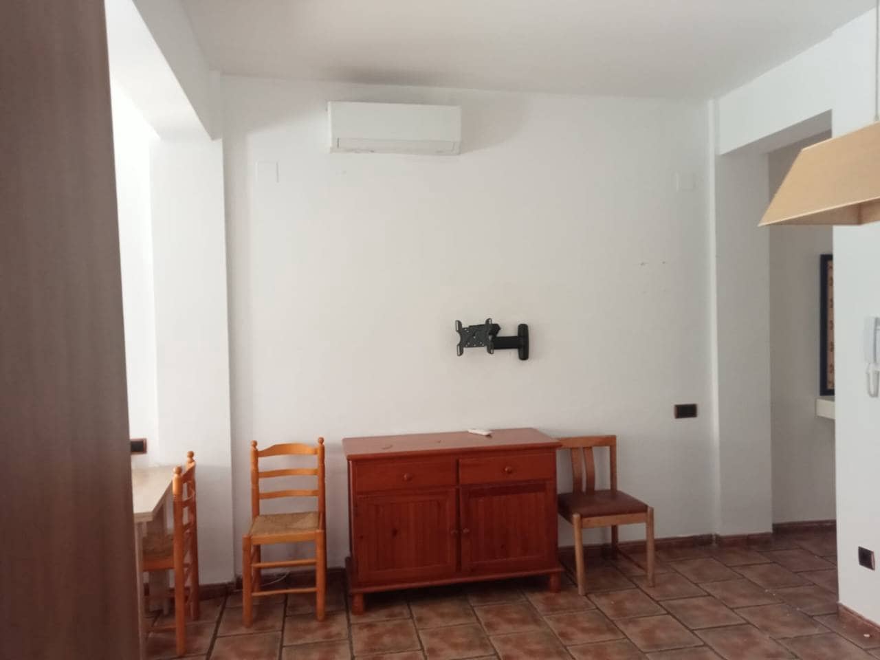 3 bedroom Flat for rent in Albaida - € 475 (Ref: 9956684)