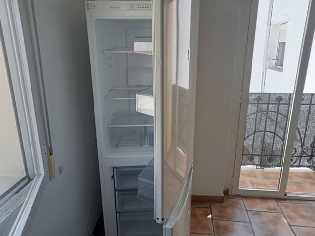 3 bedroom Flat for rent in Albaida - € 475 (Ref: 9956684)