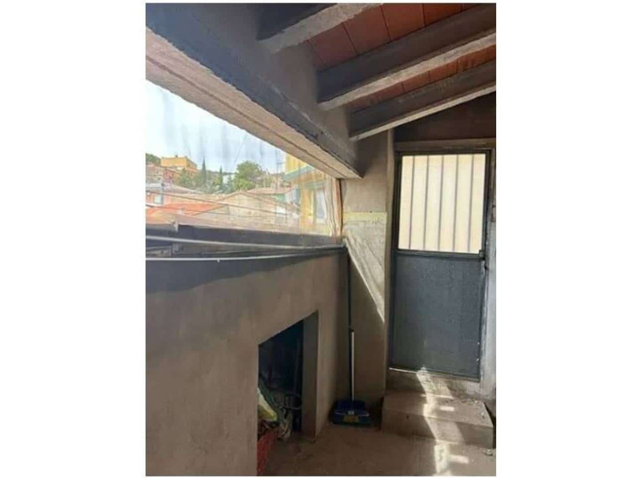 5 bedroom Townhouse for rent in Jalance - € 525 (Ref: 9956811)