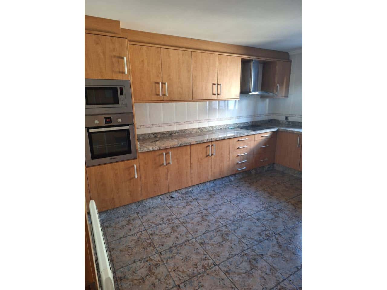 5 sypialnia Dom na sprzedaż w La Pobla del Duc z garażem - 220 000 € (Ref: 9993740)