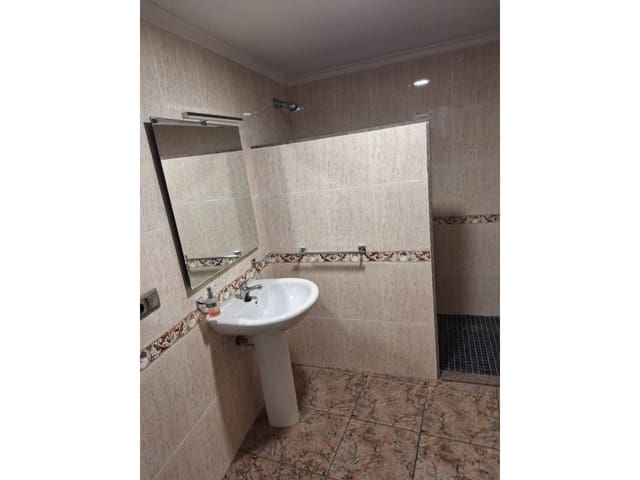 5 sypialnia Dom na sprzedaż w La Pobla del Duc z garażem - 220 000 € (Ref: 9993740)