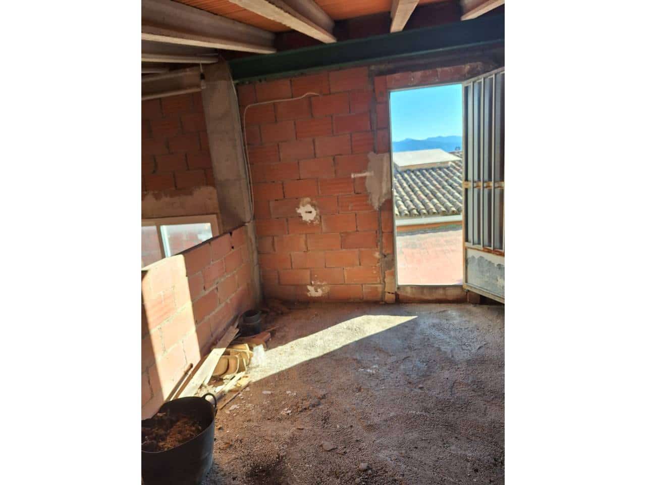 5 sypialnia Dom na sprzedaż w La Pobla del Duc z garażem - 220 000 € (Ref: 9993740)
