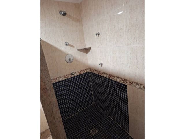 5 sypialnia Dom na sprzedaż w La Pobla del Duc z garażem - 220 000 € (Ref: 9993740)