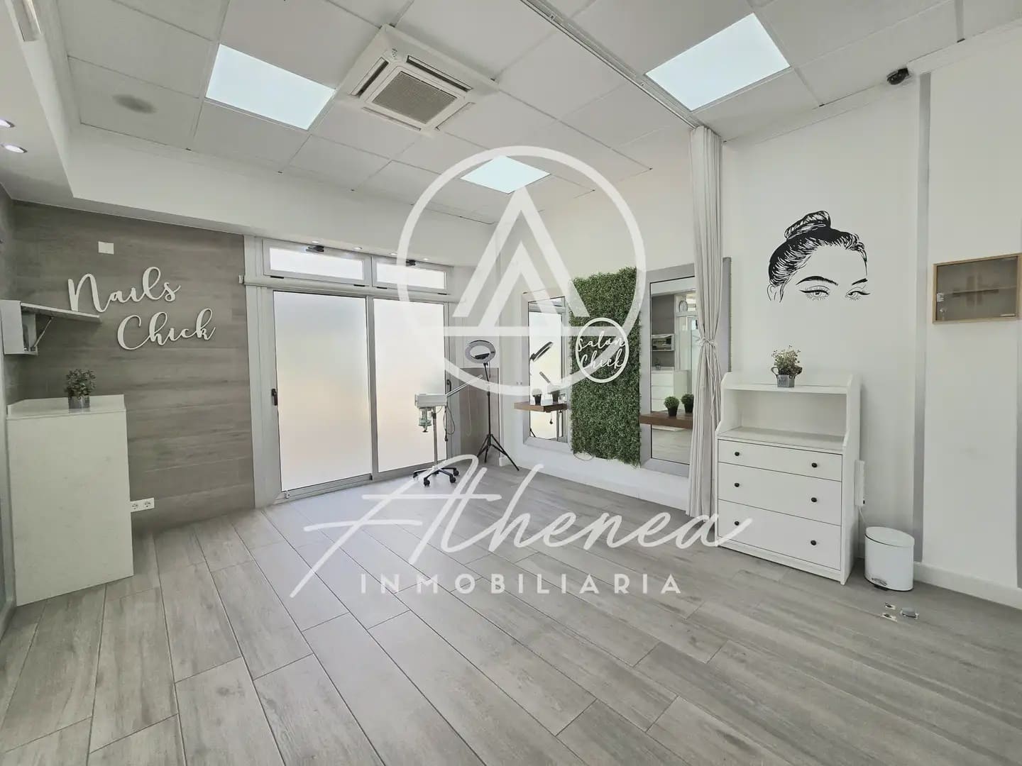 Comercial para venda em Roquetas de Mar - 90 000 € (Ref: 10014264)