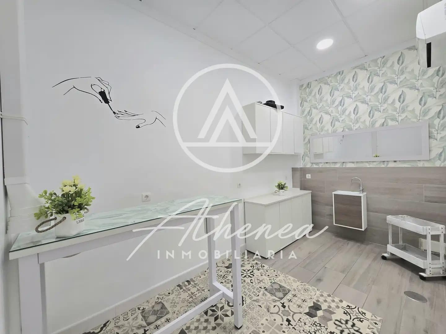 Comercial para venda em Roquetas de Mar - 90 000 € (Ref: 10014264)
