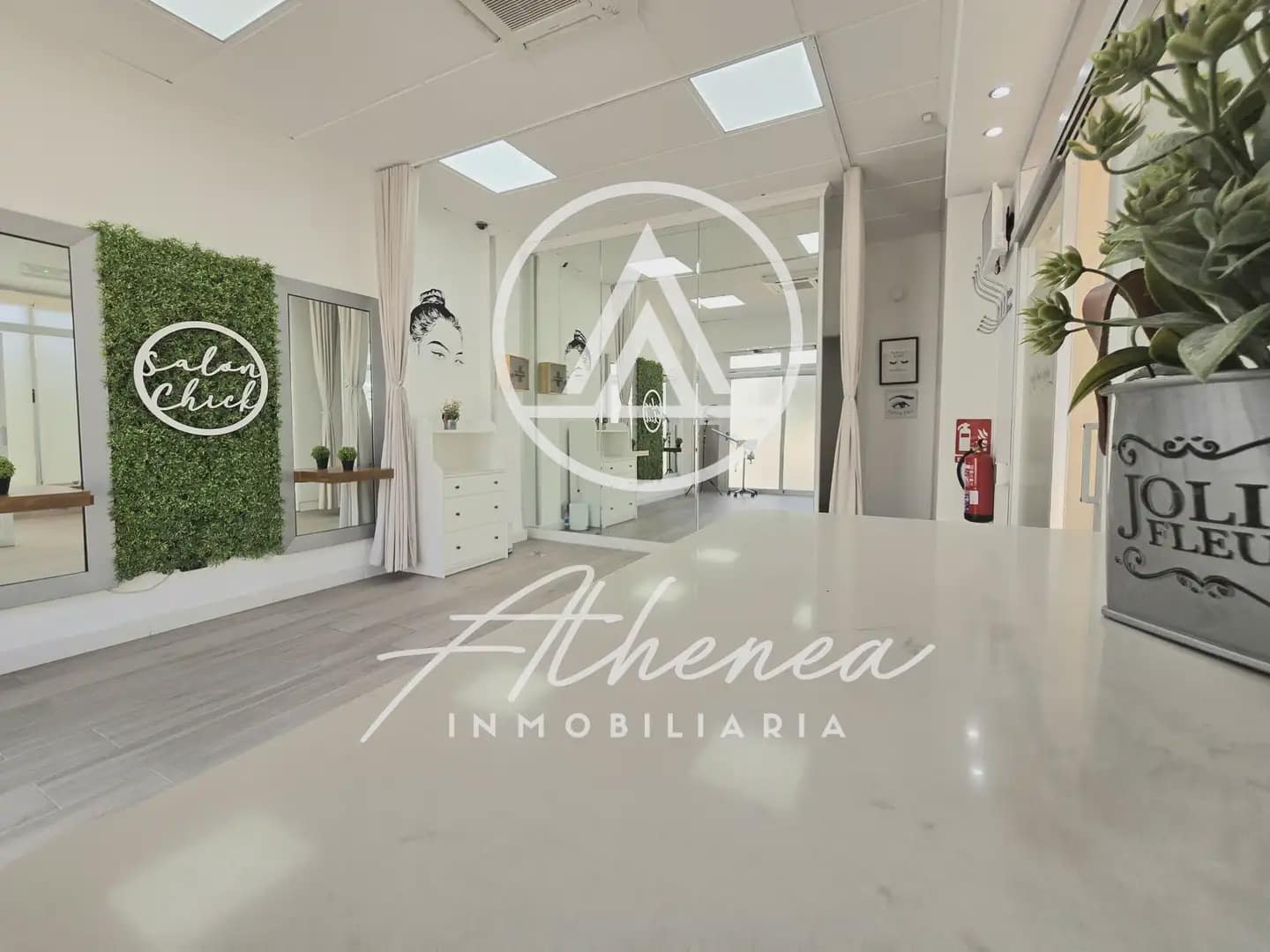 Comercial para venda em Roquetas de Mar - 90 000 € (Ref: 10014264)