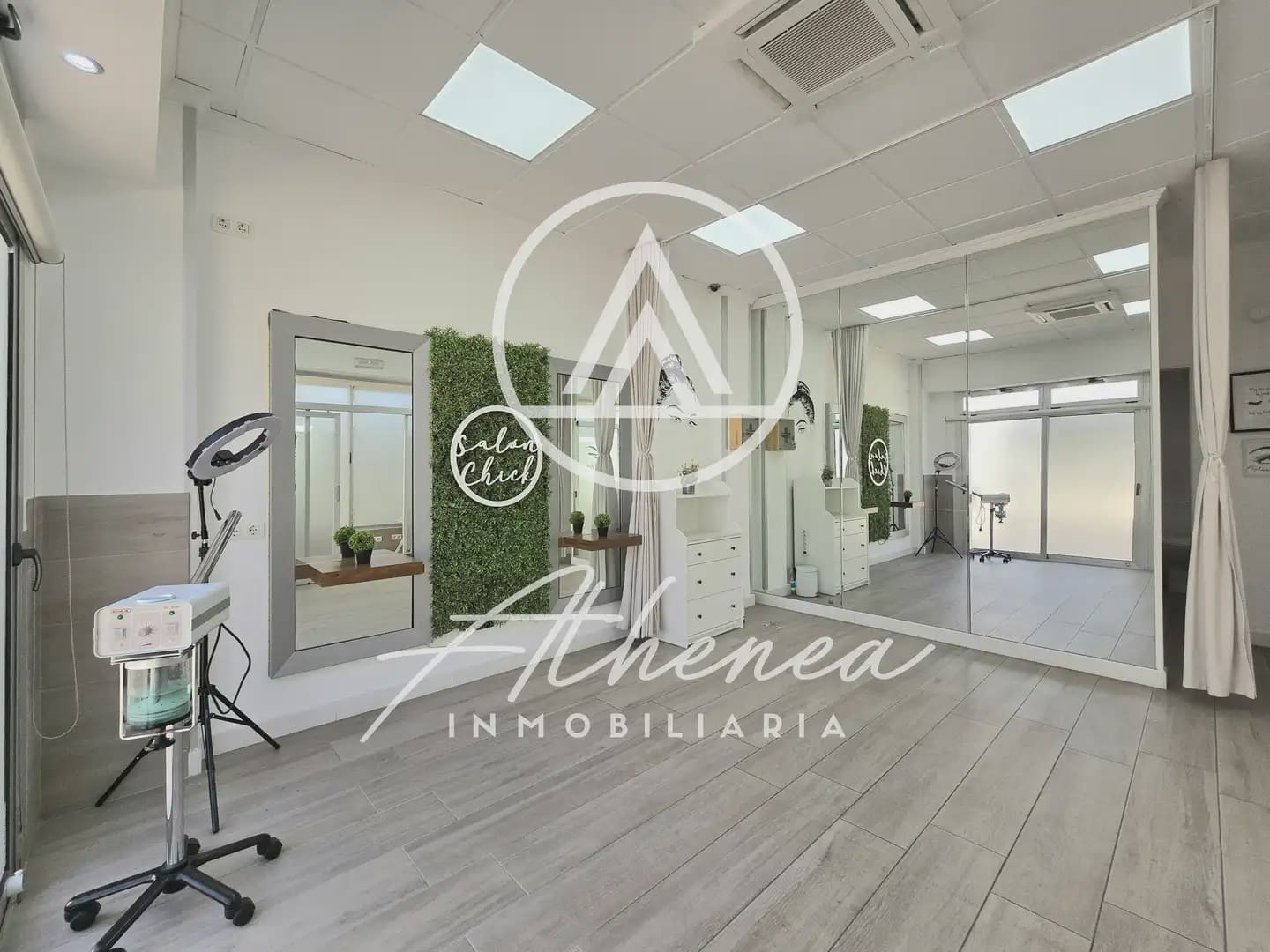 Comercial para venda em Roquetas de Mar - 90 000 € (Ref: 10014264)