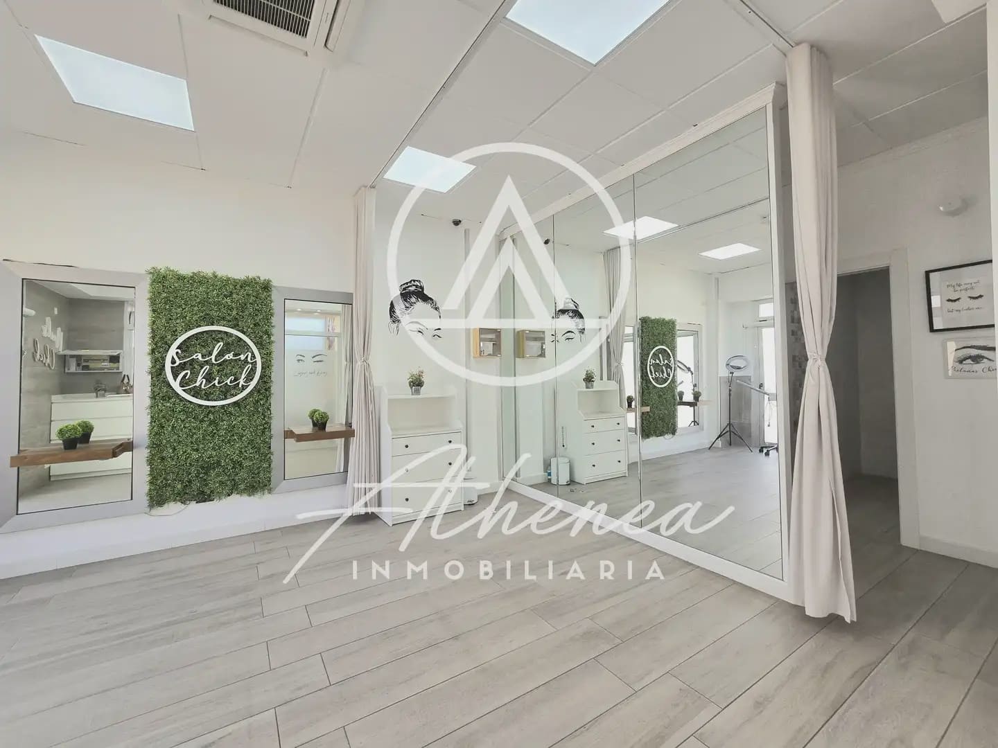 Comercial para venda em Roquetas de Mar - 90 000 € (Ref: 10014264)