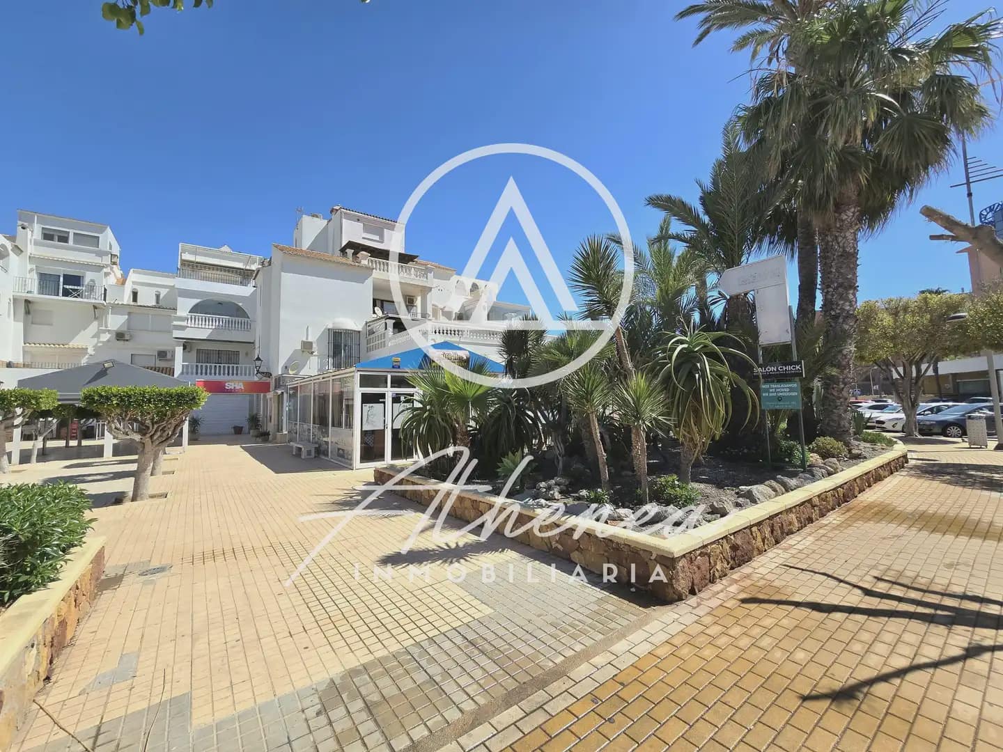 Comercial para venda em Roquetas de Mar - 90 000 € (Ref: 10014264)