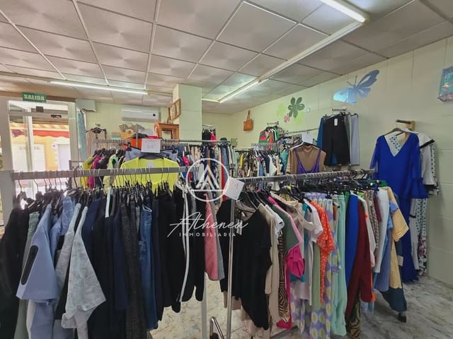 Commerciale in vendita in Roquetas de Mar - 90.000 € (Rif: 9938623)