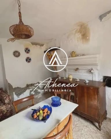 5 soverom Hus til salgs i Laroya - € 28 900 (Ref: 9938628)