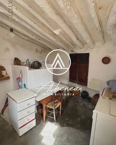 5 soverom Hus til salgs i Laroya - € 28 900 (Ref: 9938628)