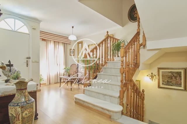 5 soveværelse Byhus til salg i Roquetas de Mar med garage - € 319.900 (Ref: 9938629)